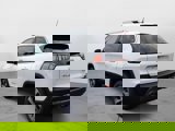 Used 2020 Jeep Cherokee Limited image 3