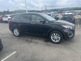 Used 2017 Kia Sorento LX w/ LX Convenience Package image 4