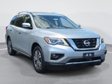 Used 2017 Nissan Pathfinder SV image 3