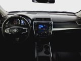 Used 2015 Toyota Camry SE image 3