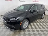 New 2025 Chrysler Pacifica Select image 5