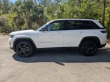 Certified 2023 Jeep Grand Cherokee Limited w/ Black Appearance Package image 5