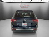Used 2023 Volkswagen Tiguan SE w/ Panoramic Sunroof Package image 5