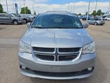 Used 2017 Dodge Grand Caravan SXT image 2