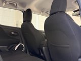 Used 2018 Jeep Renegade Latitude w/ Popular Equipment Group image 6