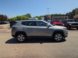 Used 2018 Jeep Compass Latitude image 4