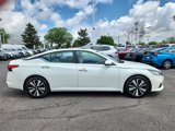 Used 2021 Nissan Altima 2.5 SV w/ SV Premium Package image 2