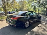 Used 2024 Nissan Altima 2.5 SV image 6