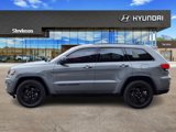 Used 2019 Jeep Grand Cherokee Laredo image 2