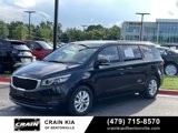 Used 2017 Kia Sedona LX w/ LX Essentials Premium Package image 2