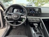 Used 2025 Hyundai Elantra SE image 6