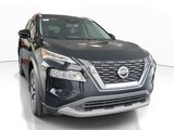Used 2021 Nissan Rogue SV image 2