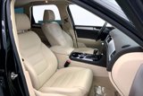 Used 2012 Volkswagen Touareg Sport image 3