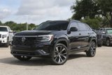 Used 2025 Volkswagen Atlas Cross Sport SEL Premium R-Line image 2
