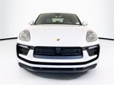 Certified 2024 Porsche Macan image 6