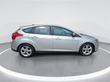 Used 2013 Ford Focus SE w/ SE Winter Pkg image 2