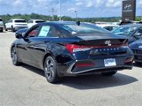 New 2025 Hyundai Elantra SEL image 5