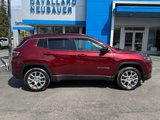 Used 2022 Jeep Compass Latitude image 4