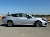 Used 2024 Nissan Altima 2.5 SV image 3