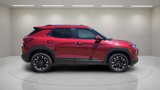 Used 2023 Chevrolet TrailBlazer LT image 2