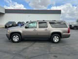 Used 2014 Chevrolet Suburban LT image 3