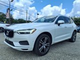 Used 2018 Volvo XC60 T5 Momentum w/ Vision Package image 2