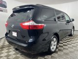Used 2015 Toyota Sienna LE image 3