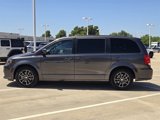 Used 2018 Dodge Grand Caravan SE image 4