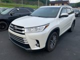Used 2019 Toyota Highlander XLE image 2