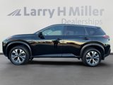 Used 2022 Nissan Rogue SV image 2
