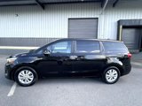 Used 2017 Kia Sedona LX image 2