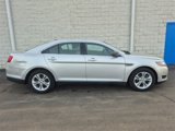 Used 2019 Ford Taurus SE image 3