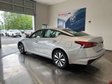 Used 2021 Nissan Altima 2.5 SV w/ SV Premium Package image 4