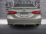 Used 2018 Toyota Camry SE image 4