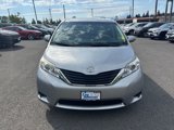 Used 2013 Toyota Sienna LE image 2