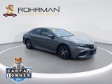 Used 2023 Toyota Camry SE image 2
