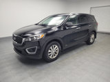Used 2017 Kia Sorento LX w/ LX Convenience Package image 2