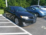 Used 2014 Toyota Camry SE image 2