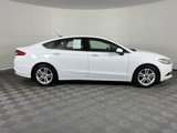 Used 2018 Ford Fusion SE image 4