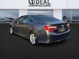 Used 2014 Toyota Camry SE image 3
