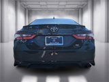 Used 2022 Toyota Camry SE image 5