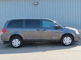 Used 2018 Dodge Grand Caravan SE image 2