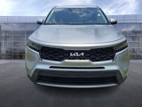 Used 2022 Kia Sorento LX image 3