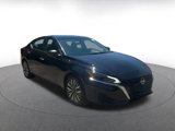 Used 2024 Nissan Altima 2.5 SV image 3