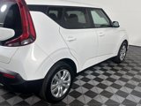 Used 2022 Kia Soul LX image 4