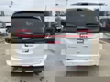 Used 2022 Chrysler Pacifica Touring-L image 5