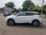 Used 2017 Nissan Murano SV image 3