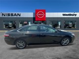 Used 2016 Toyota Camry SE image 2