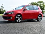 Used 2011 Volkswagen Golf 2-Door image 3