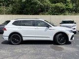 Used 2022 Volkswagen Tiguan SE R-Line image 2